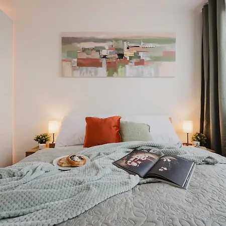 Appartement Days - Two-bedroom With Workspace And 200mbps Wifi *