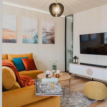 Apartment Days - 2bdr - Workspace - 200mbps Wifi Prague