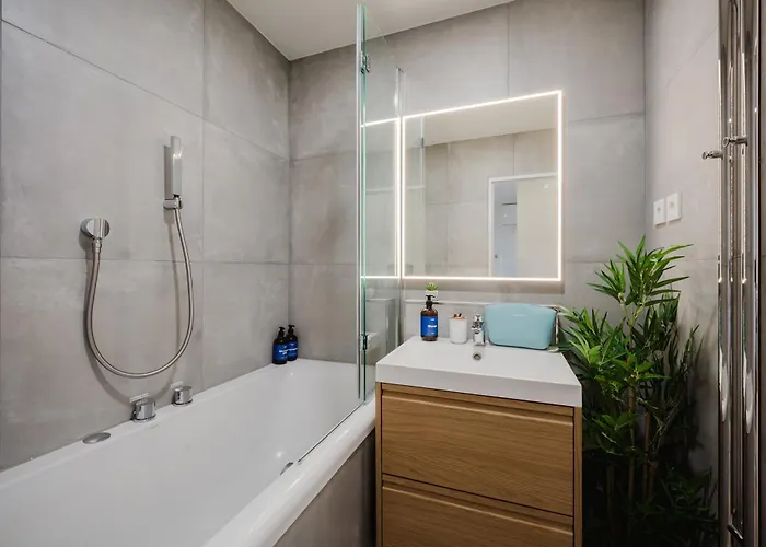דירה Days - Two-bedroom With Workspace And 200mbps Wifi *